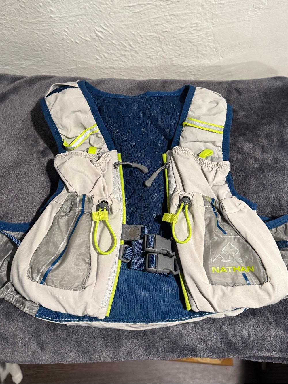Nathan Women’s Blue and Gray Running Hydration Vest